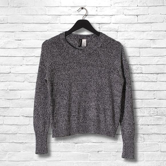 Divided by H&M Sweater - Cozy Fall Black & White Crewneck Pullover Stretch Top - Picture 1 of 5